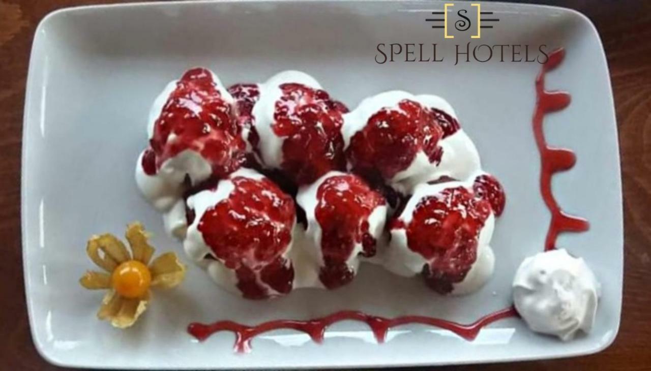 Spell Hotels Capatineni-Paminteni Εξωτερικό φωτογραφία